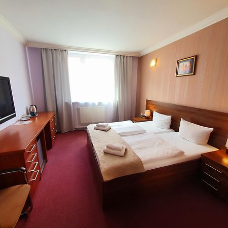 Relax Inn Praga Exterior foto