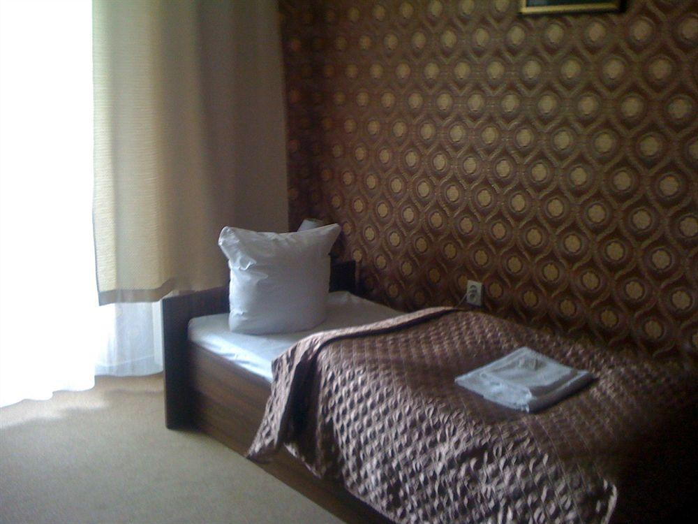 Relax Inn Praga Exterior foto